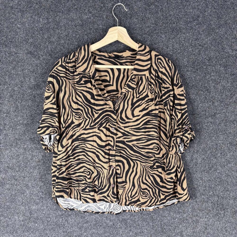 Unbranded Shirt Women M Medium Brown Animal Print Button Up Collared Casual